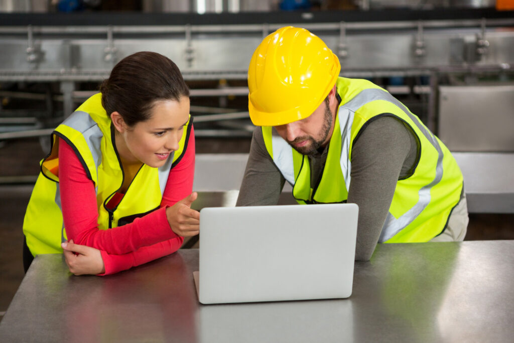 13 Best CAFM Software Tools in 2026 (+1 BONUS TOOL)